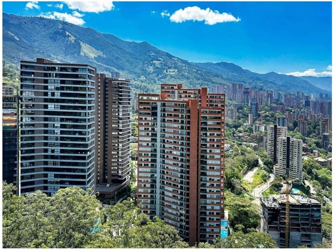 Apartaestudio en venta en El Poblado, Medellín, 98 m² · foto 19 de 24