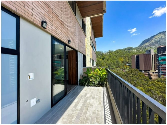 Apartaestudio en venta en El Poblado, Medellín, 98 m² · foto 20 de 24