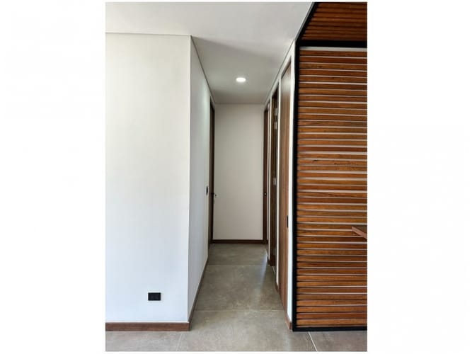 Apartaestudio en venta en El Poblado, Medellín, 98 m² · foto 22 de 24