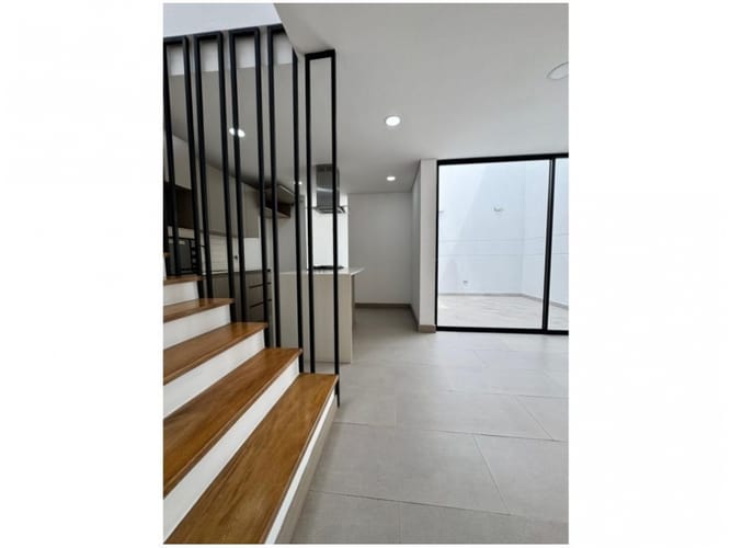 Casa de 3 alcobas en venta en Lomitas, Medellín, 140 m² · foto 6 de 24