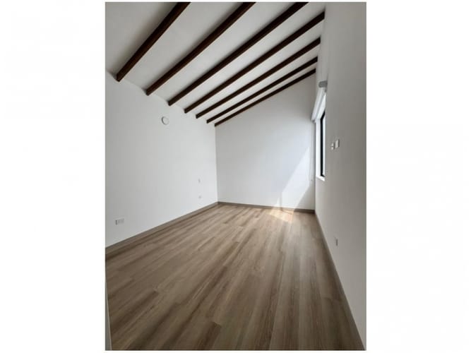 Casa de 3 alcobas en venta en Lomitas, Medellín, 140 m² · foto 7 de 24