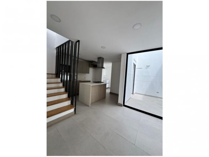 Casa de 3 alcobas en venta en Lomitas, Medellín, 140 m² · foto 10 de 24