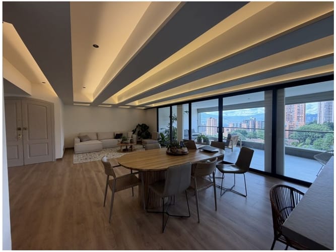 Apartamento de 4 alcobas en venta en Los Balsos, Medellín, 294 m² · foto 1 de 12