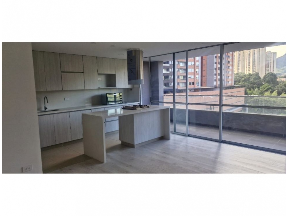 Apartamento en venta en Suramérica, Itagüí · foto 2 de 19