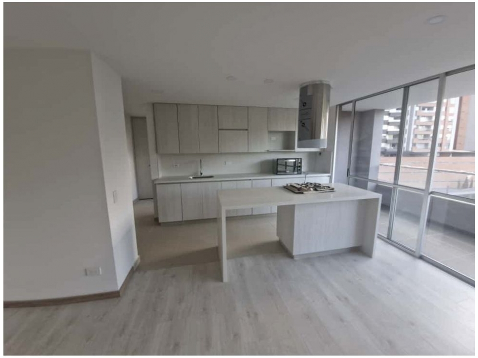 Apartamento en venta en Suramérica, Itagüí · foto 3 de 19