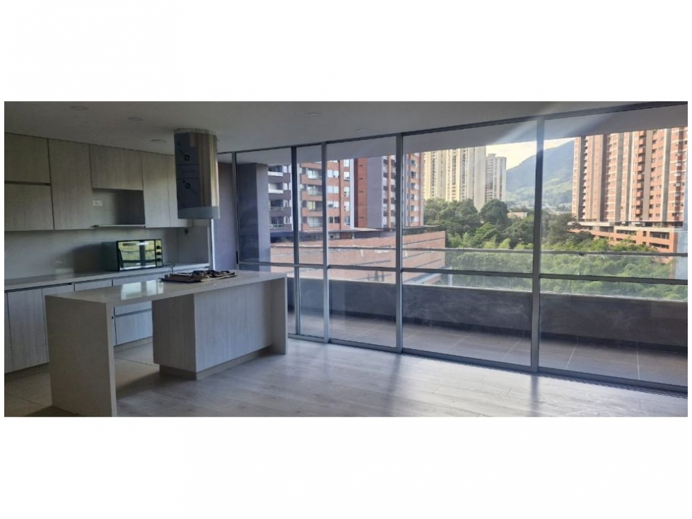 Apartamento en venta en Suramérica, Itagüí · foto 6 de 19