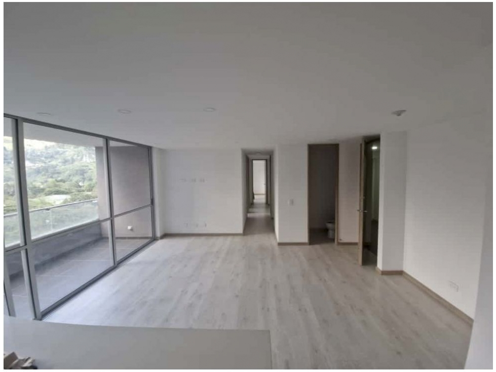 Apartamento en venta en Suramérica, Itagüí · foto 10 de 19