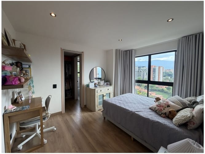 Apartamento de 4 alcobas en venta en Los Balsos, Medellín, 294 m² · foto 9 de 12