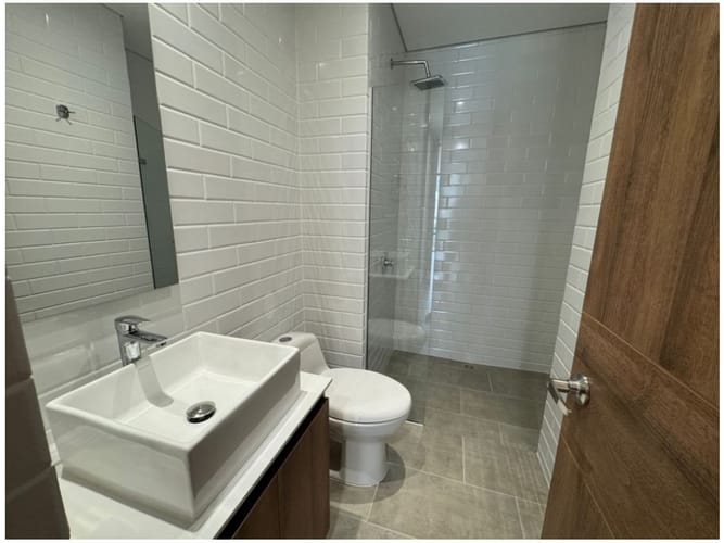 Apartamento de 2 alcobas en venta en El Poblado, Medellín, 94 m² · foto 11 de 23