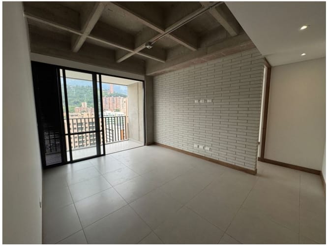 Apartamento de 2 alcobas en venta en El Poblado, Medellín, 94 m² · foto 14 de 23
