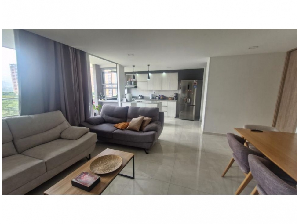 Apartamento en venta en Suramérica, Itagüí · foto 2 de 13