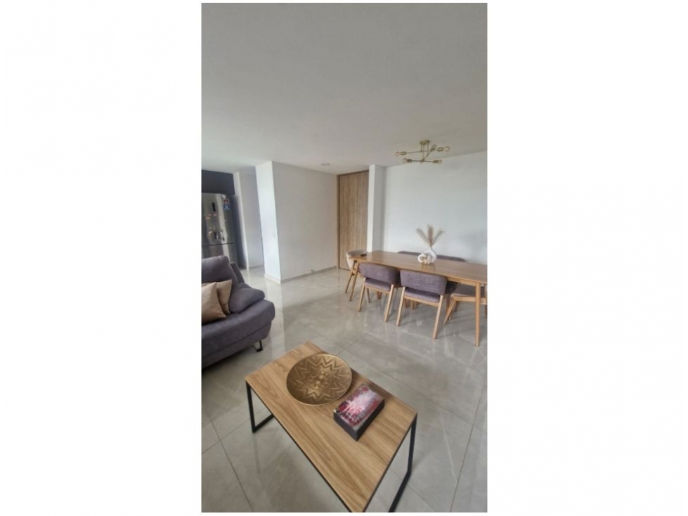 Apartamento en venta en Suramérica, Itagüí · foto 3 de 13