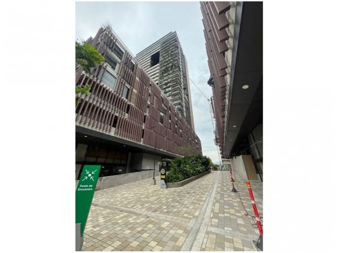 Apartamento de 2 alcobas en venta en El Poblado, Medellín, 94 m² · foto 23 de 23