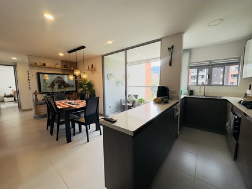 Apartamento en venta en Cumbres, Envigado · foto 13 de 24