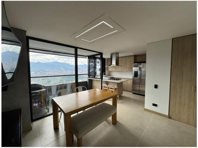 Apartamento de 3 alcobas en venta en El Poblado, Medellín, 88 m² · foto 9 de 24