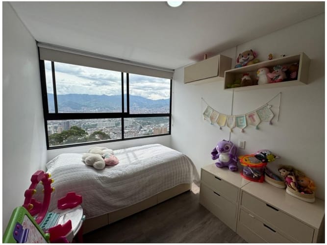 Apartamento de 3 alcobas en venta en El Poblado, Medellín, 88 m² · foto 11 de 24