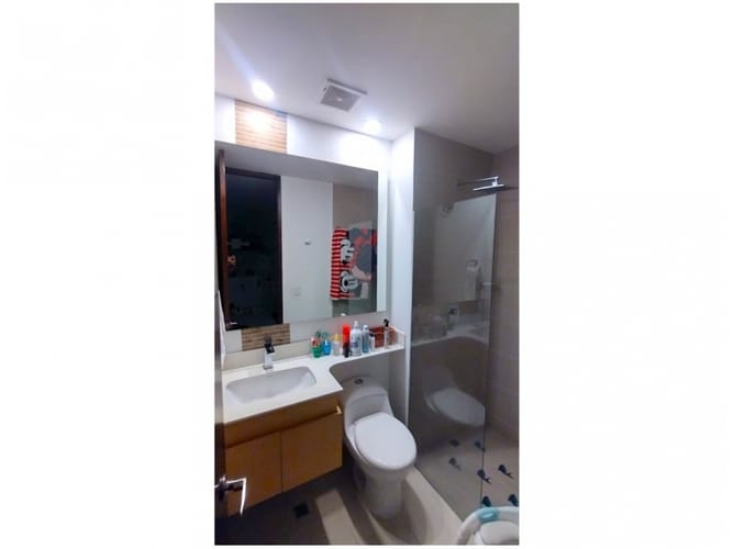 Apartamento de 3 alcobas en venta en El Poblado, Medellín, 151 m² · foto 18 de 24
