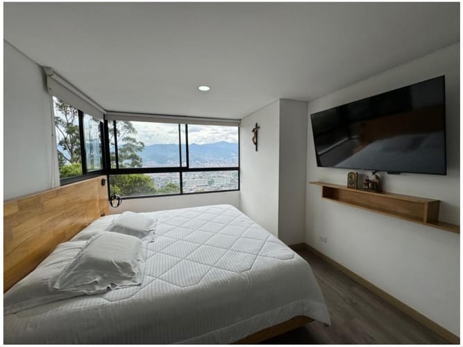 Apartamento de 3 alcobas en venta en El Poblado, Medellín, 88 m² · foto 18 de 24