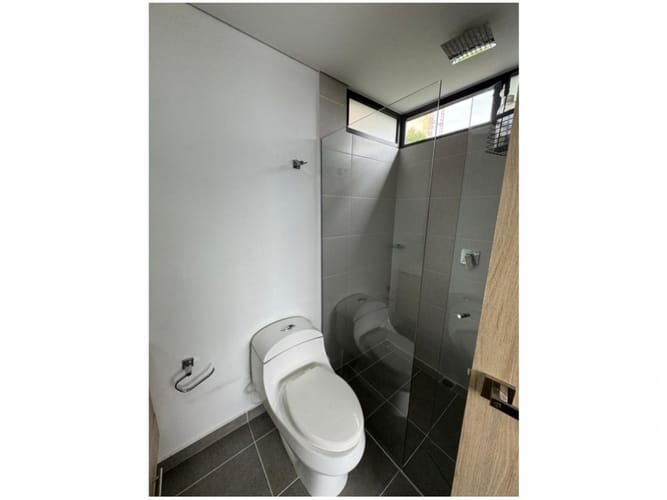 Apartamento de 3 alcobas en venta en El Poblado, Medellín, 88 m² · foto 20 de 24