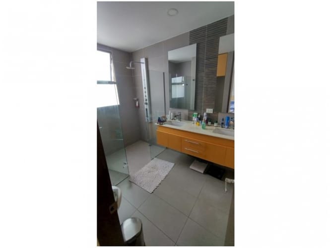 Apartamento de 3 alcobas en venta en El Poblado, Medellín, 151 m² · foto 21 de 24