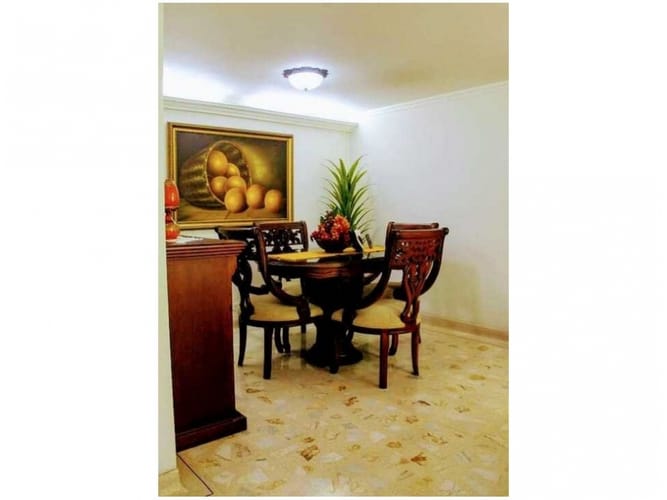 Apartamento de 3 alcobas en venta en Laureles, Medellín, 81 m² · foto 9 de 24