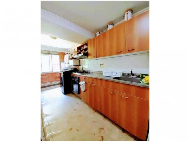 Apartamento de 3 alcobas en venta en Laureles, Medellín, 81 m² · foto 10 de 24
