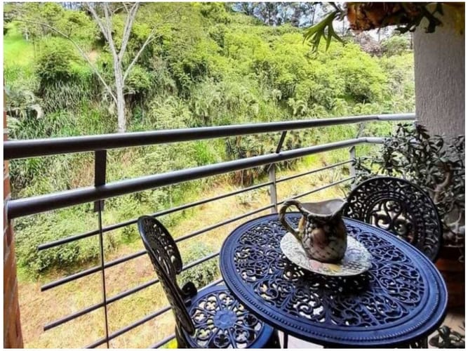 Apartamento de 3 alcobas en venta en Laureles, Medellín, 81 m² · foto 12 de 24