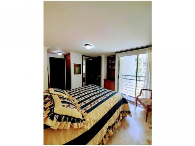 Apartamento de 3 alcobas en venta en Laureles, Medellín, 81 m² · foto 16 de 24