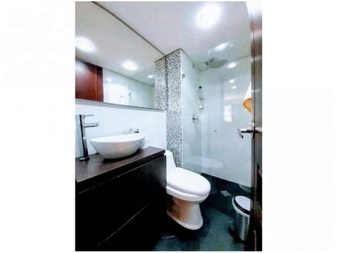Apartamento de 3 alcobas en venta en Laureles, Medellín, 81 m² · foto 19 de 24
