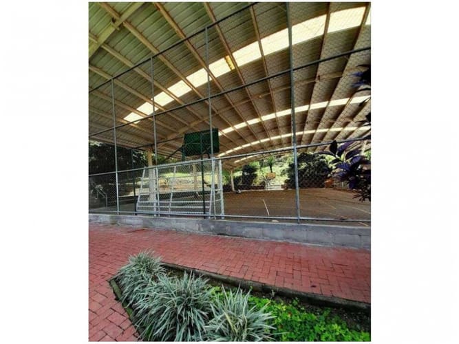 Apartamento de 3 alcobas en venta en Laureles, Medellín, 81 m² · foto 21 de 24
