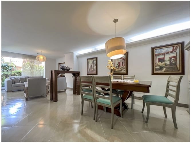 Casa de 4 alcobas en venta en El Poblado, Medellín, 200 m² · foto 7 de 24
