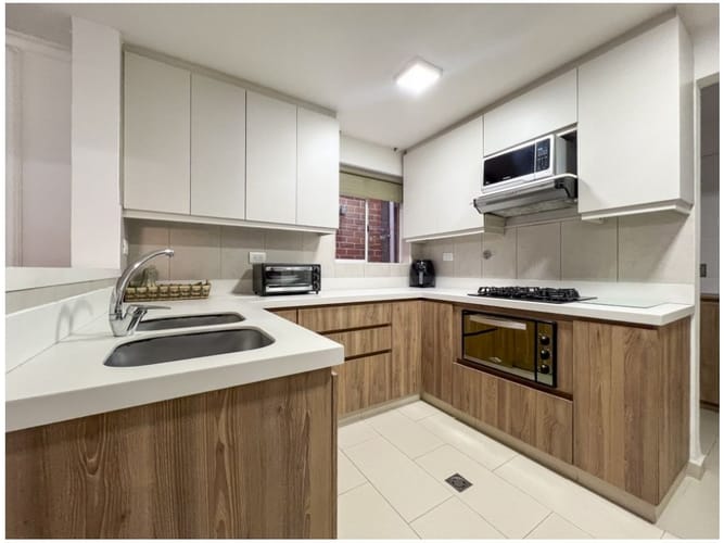 Casa de 4 alcobas en venta en El Poblado, Medellín, 200 m² · foto 12 de 24