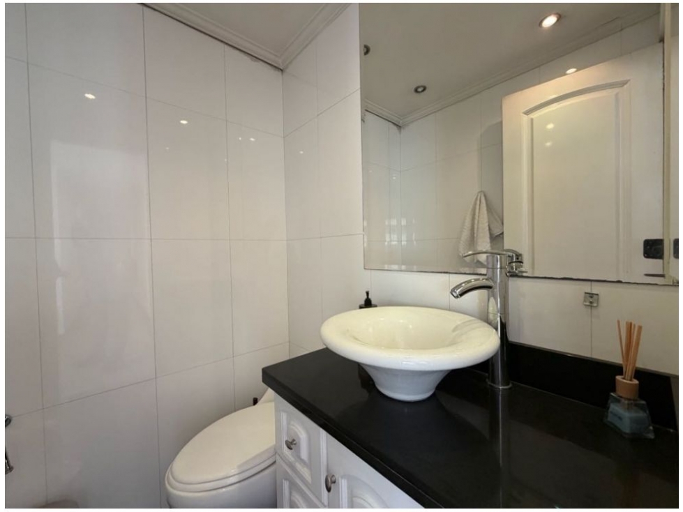Apartamento en venta en El Poblado, Medellín · foto 6 de 17