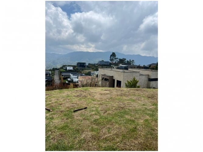 Casa de 4 alcobas en venta en Loma Del Escobero, El Retiro, 245 m² · foto 19 de 20