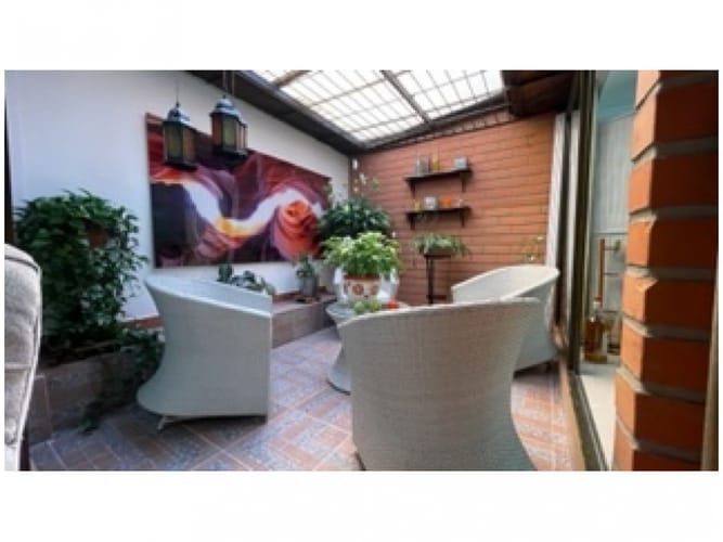 Casa de 3 alcobas en venta en Loma Del Escobero, Envigado, 180 m² · foto 9 de 24