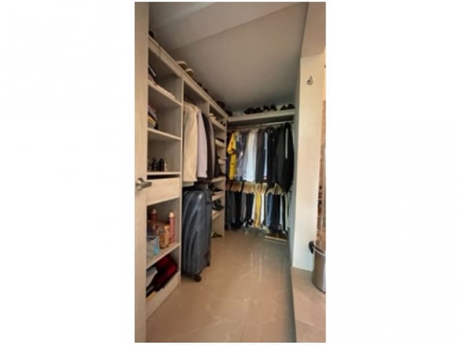 Casa de 3 alcobas en venta en Loma Del Escobero, Envigado, 180 m² · foto 19 de 24