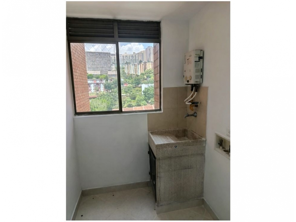 Apartamento en venta en Calasanz, Medellín · foto 4 de 16