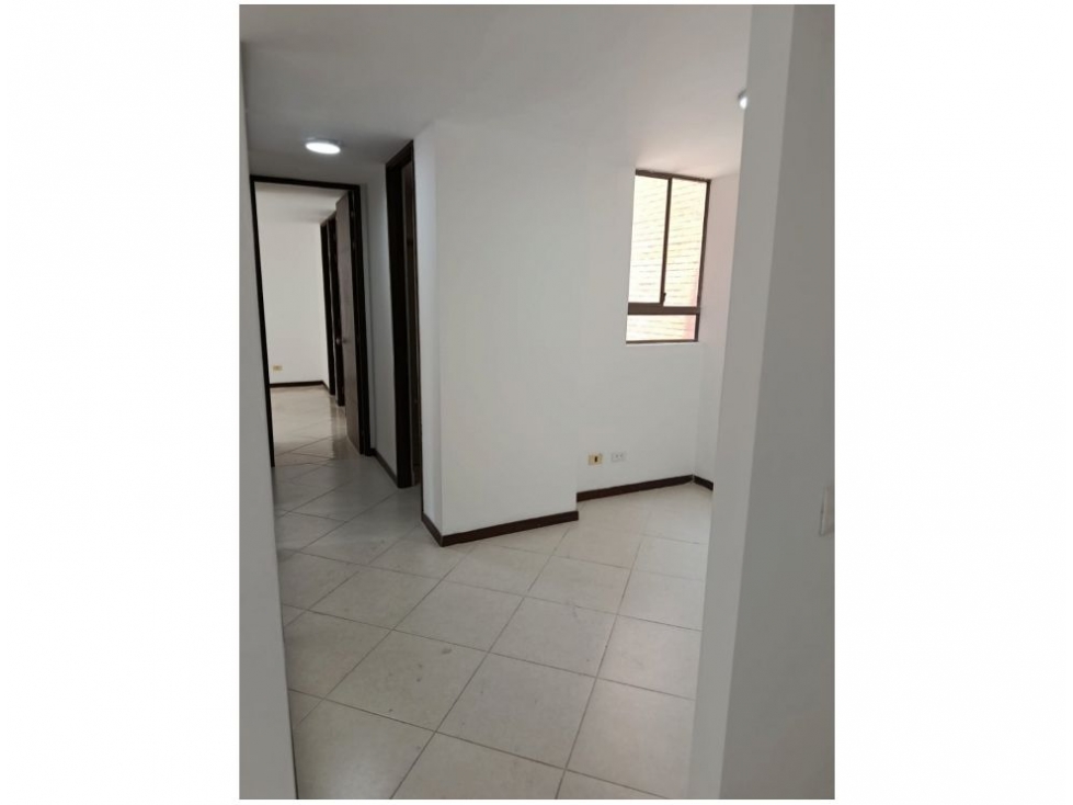Apartamento en venta en Calasanz, Medellín · foto 5 de 16