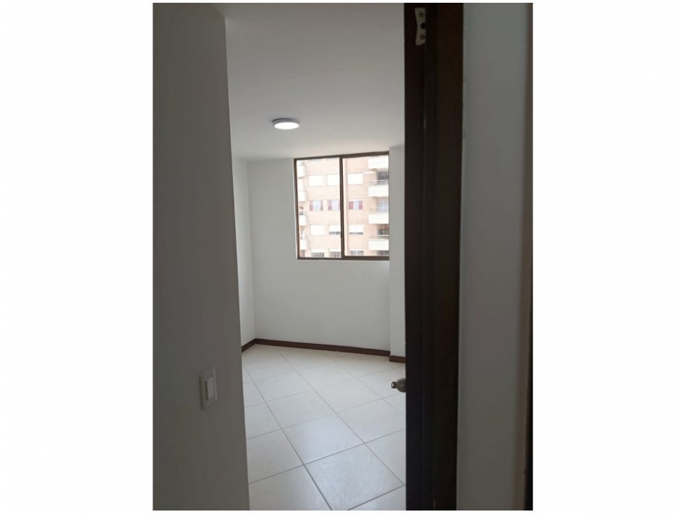 Apartamento en venta en Calasanz, Medellín · foto 8 de 16