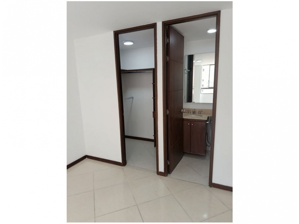 Apartamento en venta en Calasanz, Medellín · foto 15 de 16