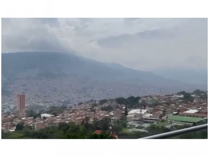 Apartamento de 3 alcobas en venta en Cabañas, Bello, 126 m² · foto 6 de 11