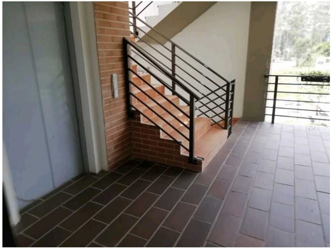 Apartamento de 3 alcobas en venta en Santa Elena, Medellín, 86 m² · foto 8 de 8