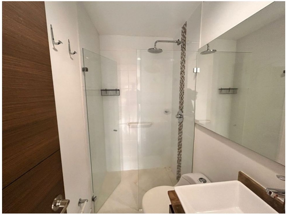 Apartamento en venta en Loma Del Esmeraldal, Envigado · foto 5 de 16