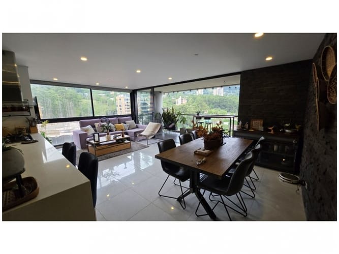 Apartamento de 3 alcobas en venta en Altos Del Poblado, Medellín, 122 m² · foto 3 de 20