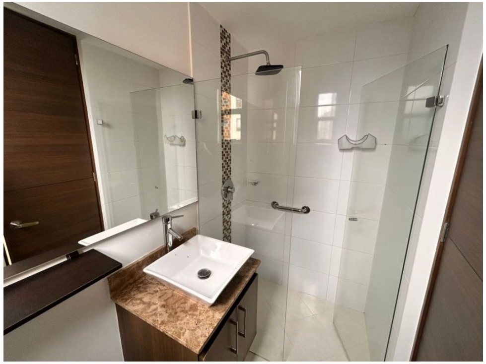 Apartamento en venta en Loma Del Esmeraldal, Envigado · foto 9 de 16
