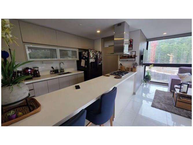 Apartamento de 3 alcobas en venta en Altos Del Poblado, Medellín, 122 m² · foto 6 de 20
