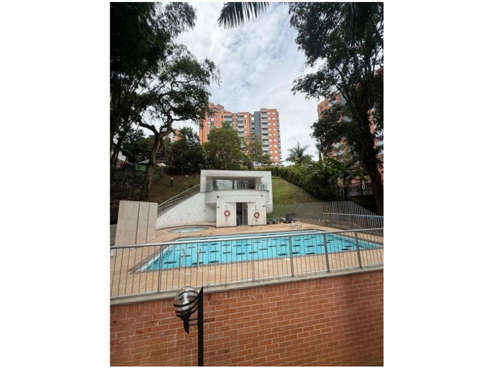 Apartamento en venta en Loma Del Esmeraldal, Envigado · foto 14 de 16