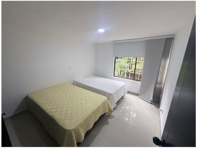 Apartamento de 3 alcobas en venta en Las Lomas, Medellín, 228 m² · foto 7 de 17