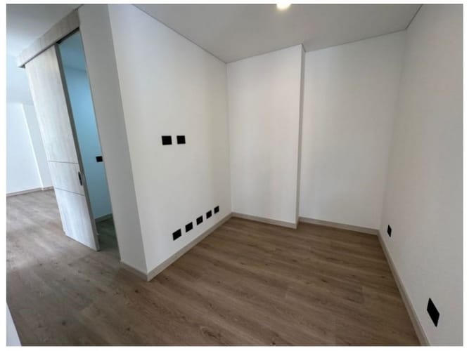 Apartamento de 2 alcobas en venta en Camino Verde, Envigado, 86 m² · foto 8 de 11