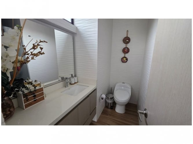Apartamento de 3 alcobas en venta en Altos Del Poblado, Medellín, 122 m² · foto 18 de 20